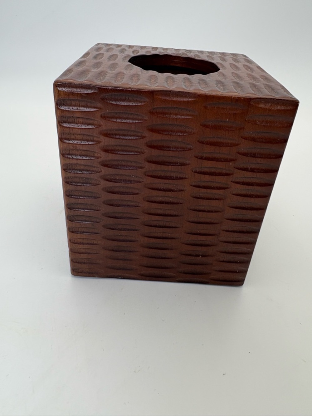 Bed Bath & Beyond African Queen Square Tissue Box Brown Wooden Woven Pattern